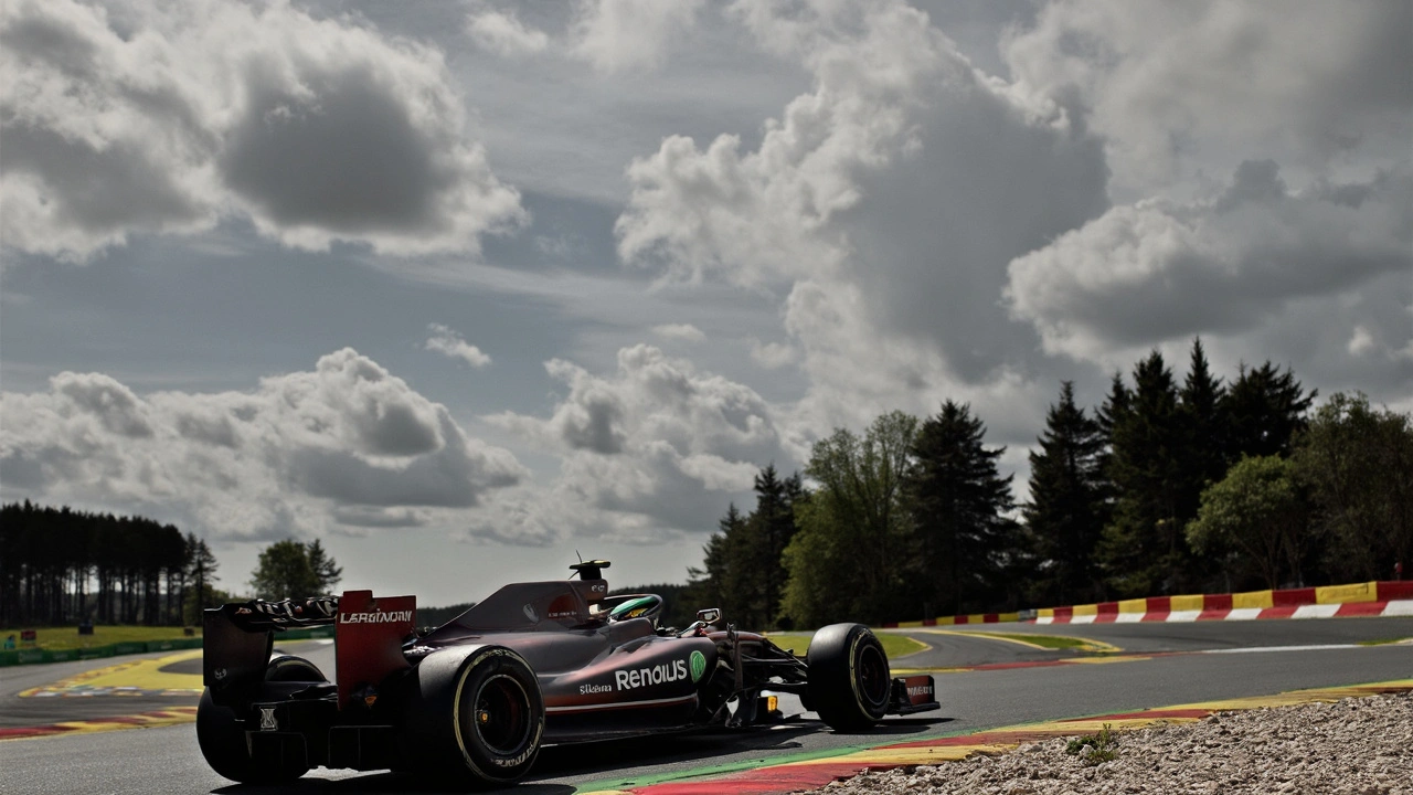 Hamilton enfrenta fim de semana turbulento na Bélgica e aposta em evolução da Ferrari